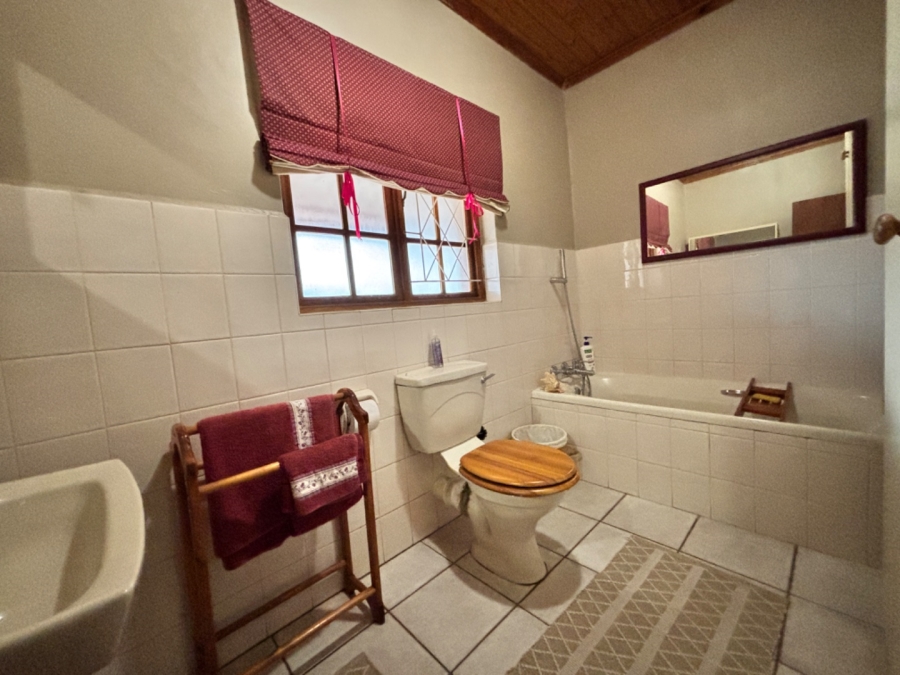 3 Bedroom Property for Sale in Dobson Western Cape